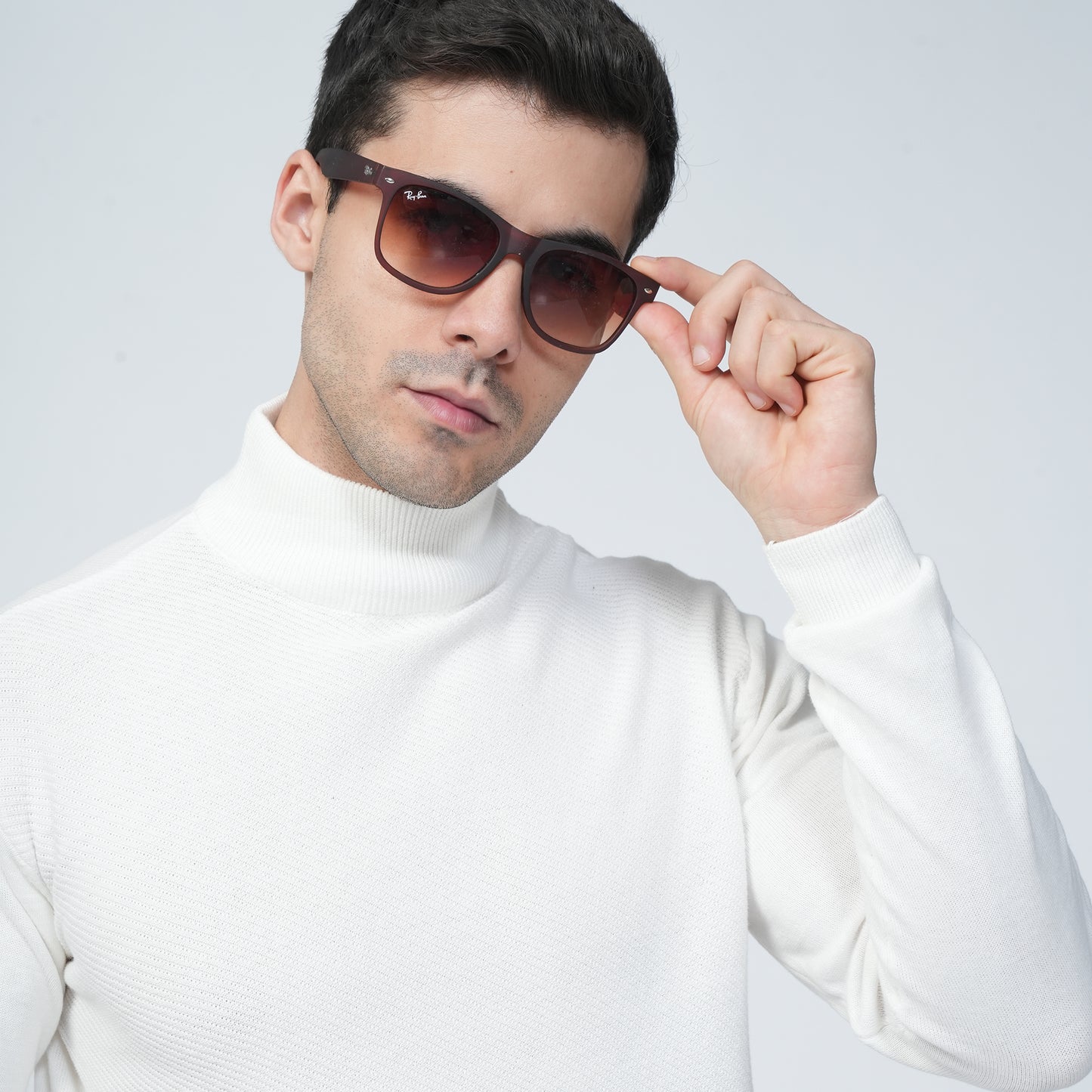 Turtle Neck - White Sweat Shirt